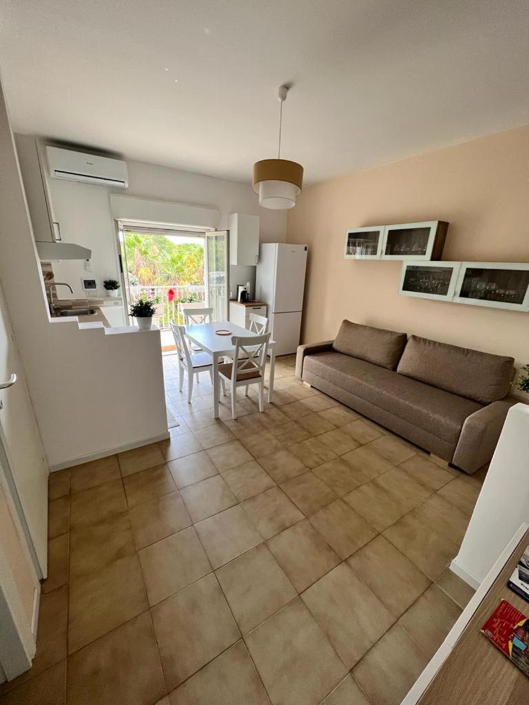 Relaxing Apartments Giardini-Naxos Zewnętrze zdjęcie